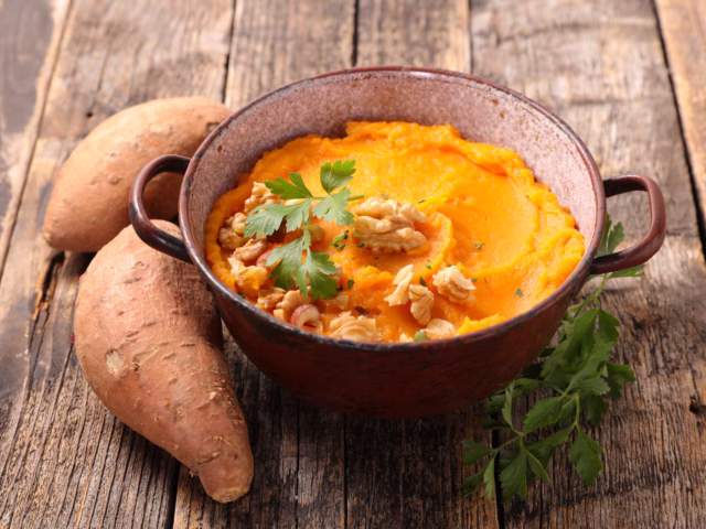 🍁 Fall Flavors That Heal: Seasonal Gut Wellness Tips for November